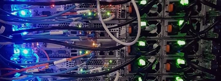 サーバーの保守切れのリスクと延命保守、成功事例を調べました